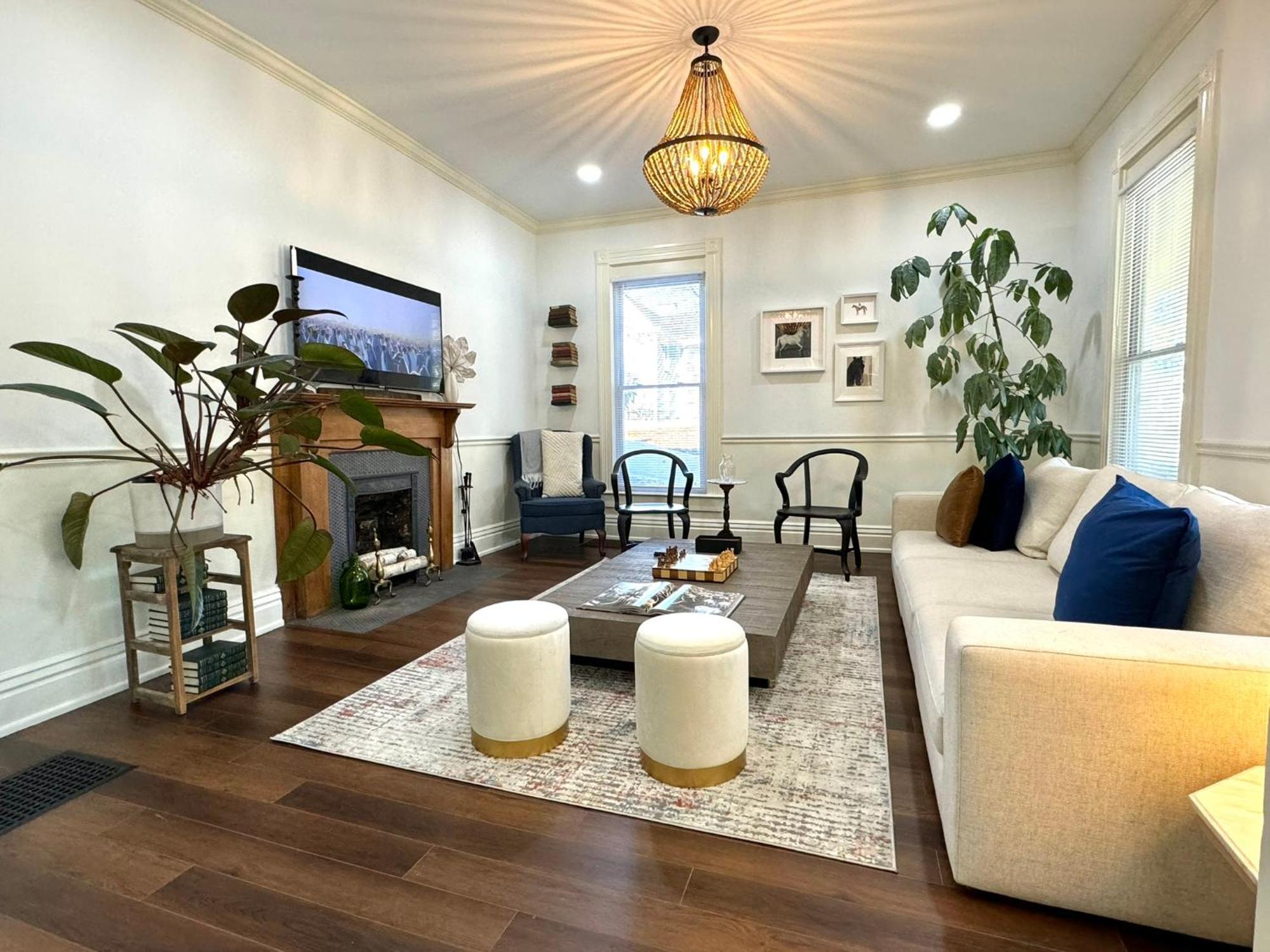 Garden On Capital-Bourbon & Horse Country Apartamento Frankfort Exterior foto